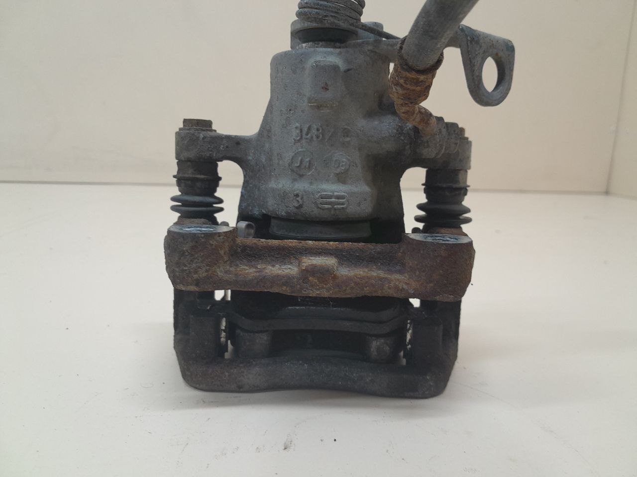 Суппорт задний левый Kia Venga (YN) 2010-2017