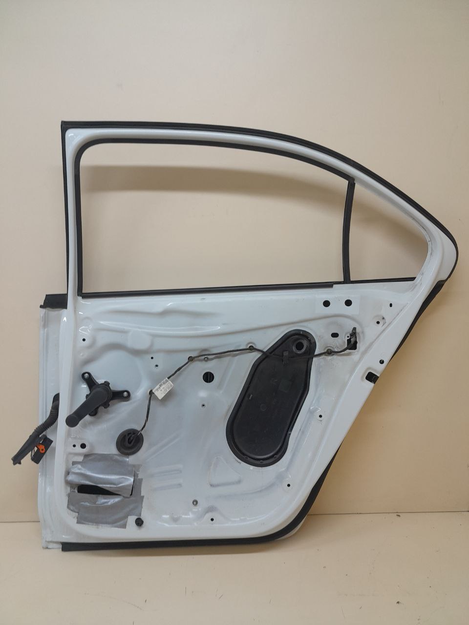 Дверь задняя правая Skoda Rapid 2012-2020 Дверь задняя правая Skoda Rapid 2012-2020