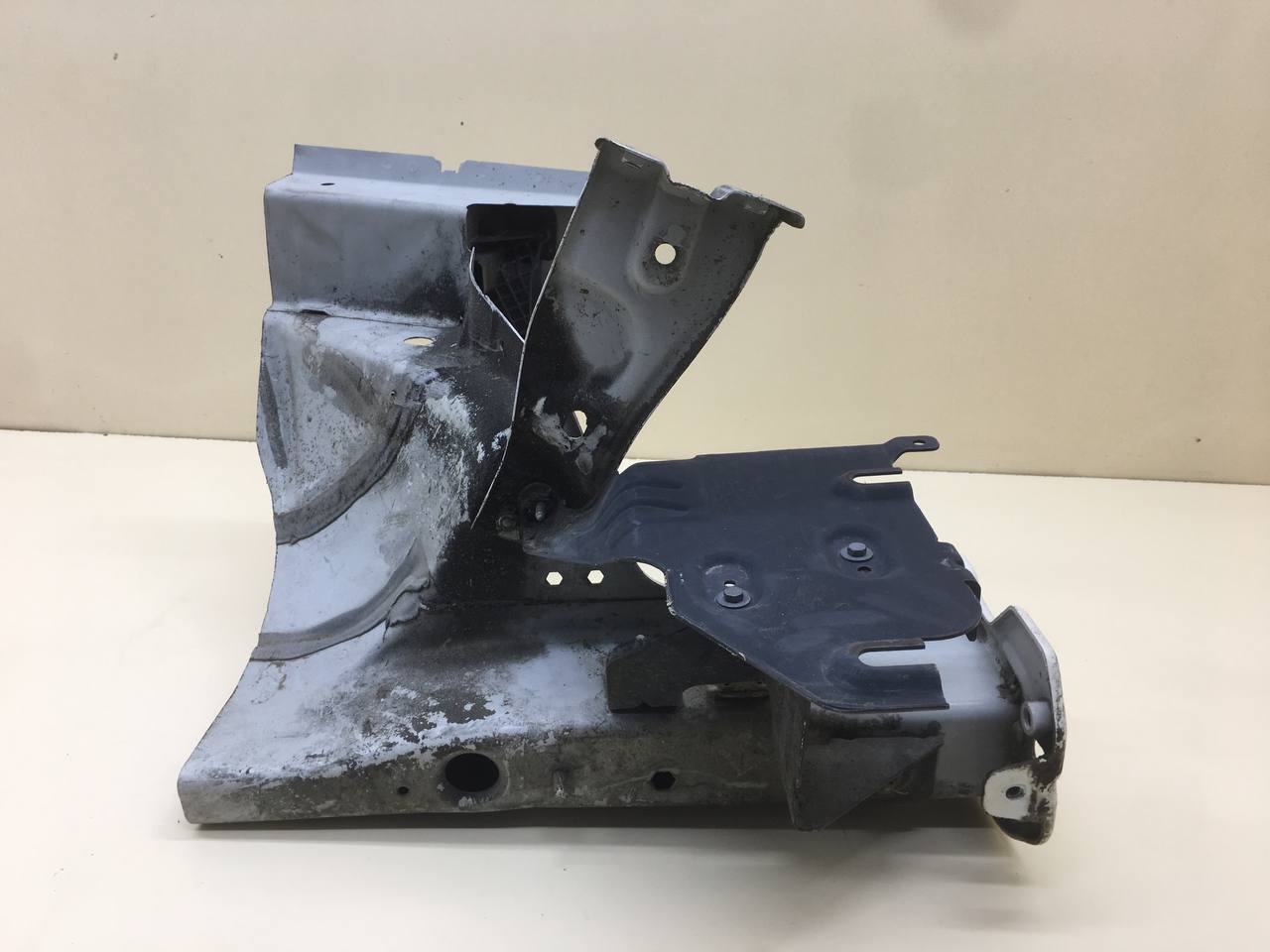 Кузовной элемент Volkswagen Passat B6 2005-2010 Кузовной элемент Volkswagen Passat B6 2005-2010