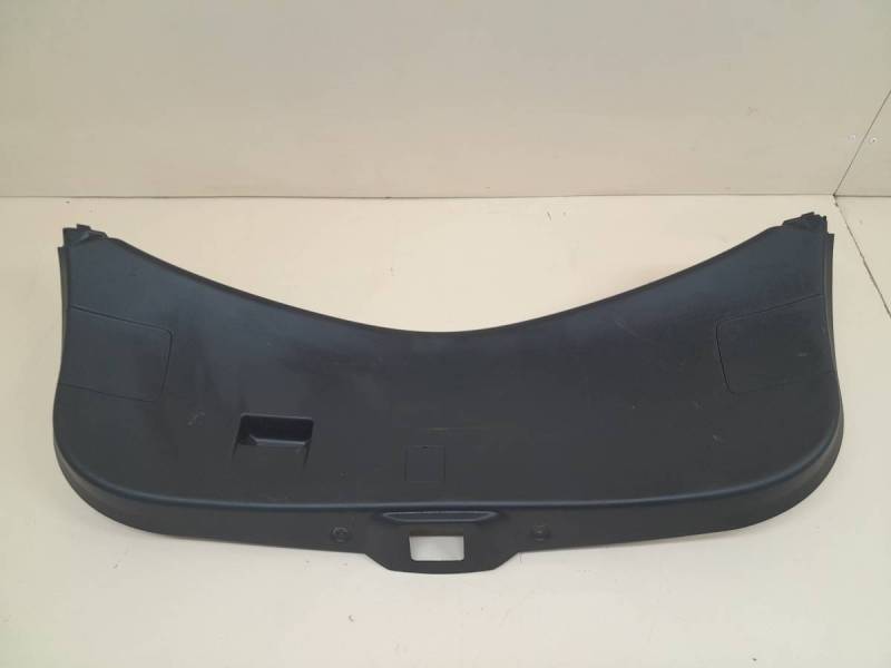 Обшивка двери багажника Mazda Mazda 3 (BL) 2009-2013