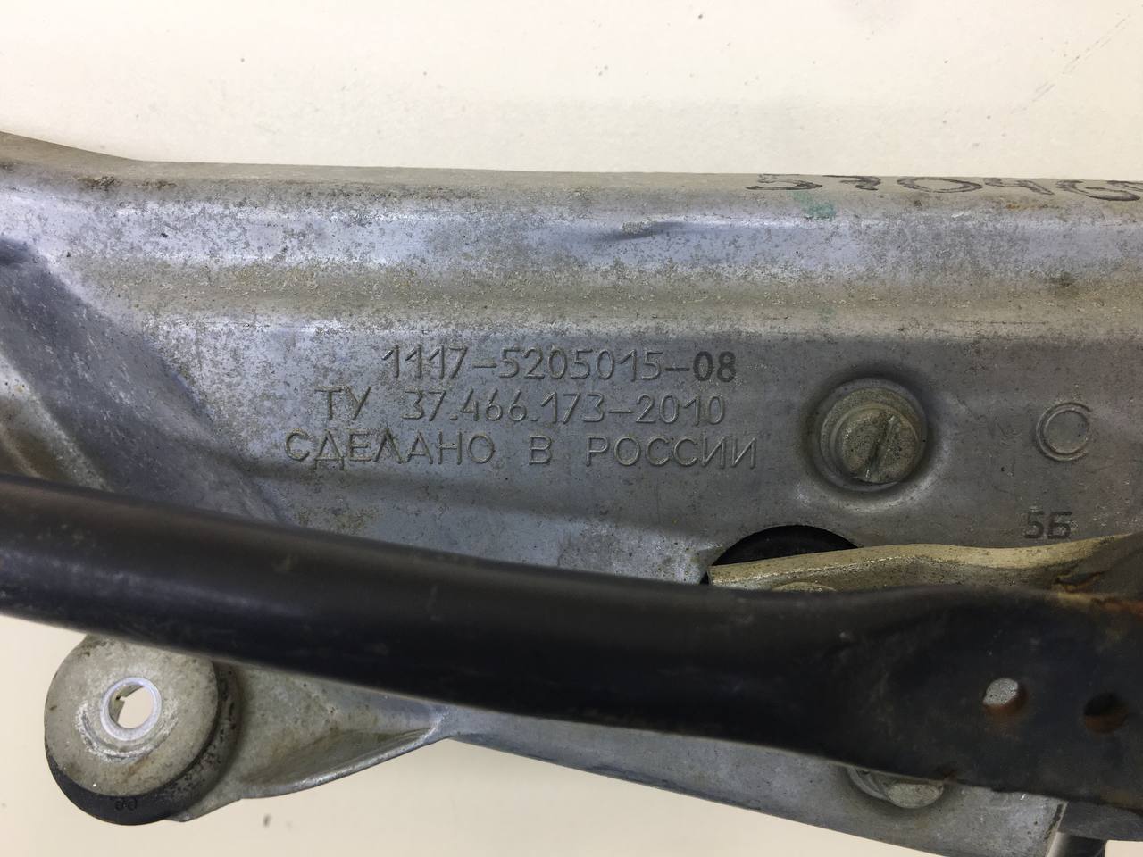 Трапеция стеклоочистителей Lada Granta 2011>