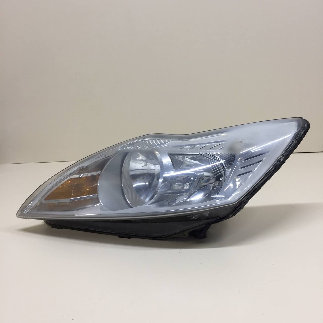 Фара левая Ford Focus 2 (DB) 2008-2011