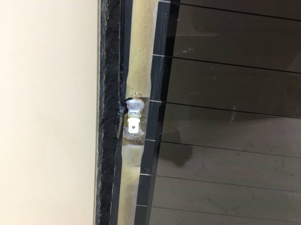 Стекло заднее Hyundai Elantra (HD) 2006-2010