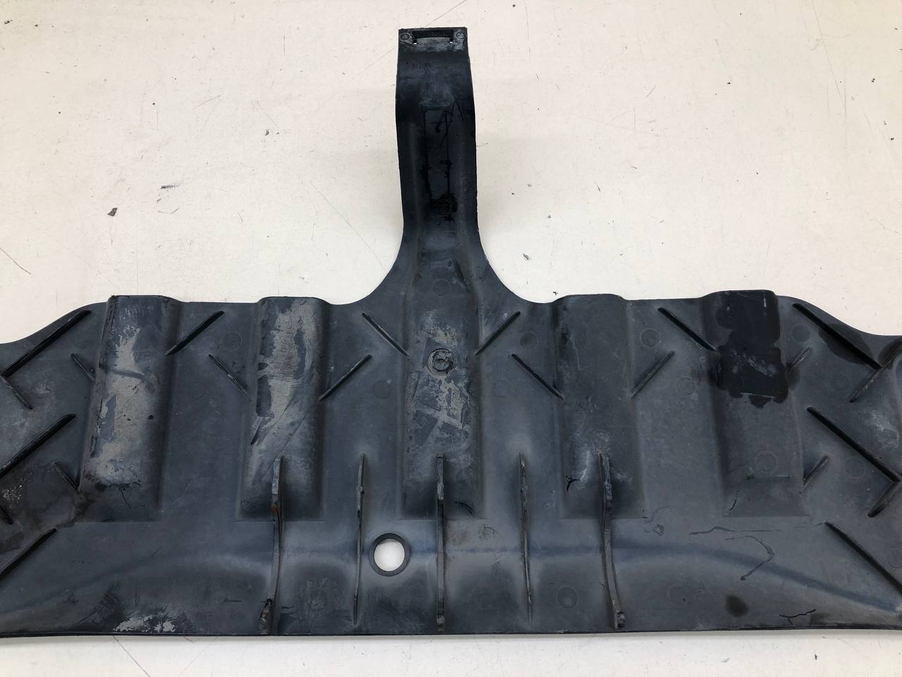 Воздуховод радиатора Jaguar XF 2007-2015