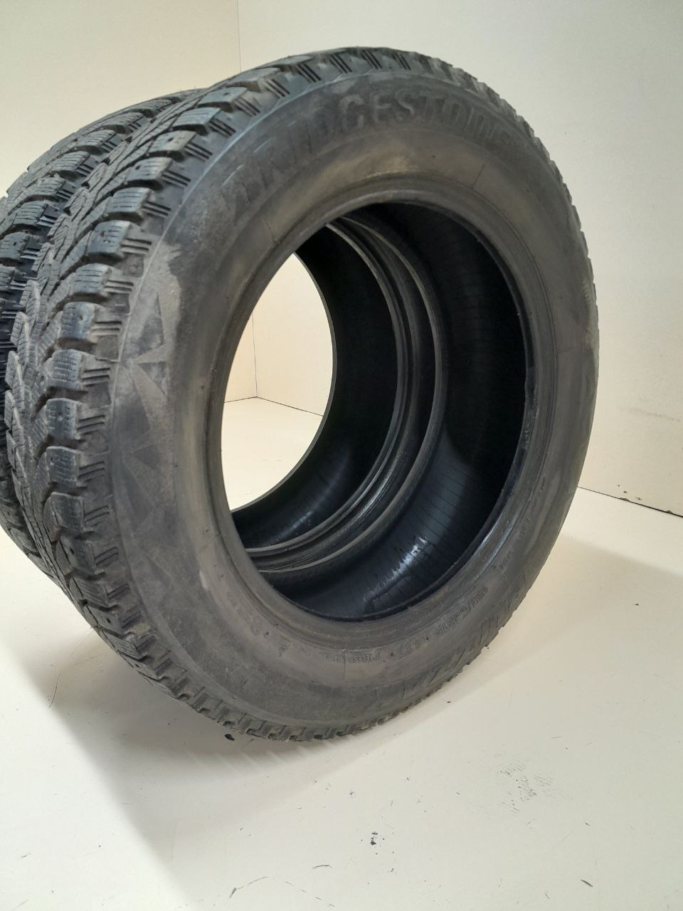 Шины R15 Зимние шипованные Bridgestone Blizzak Spike-01 Шины R15 Зимние шипованные Bridgestone Blizzak Spike-01
