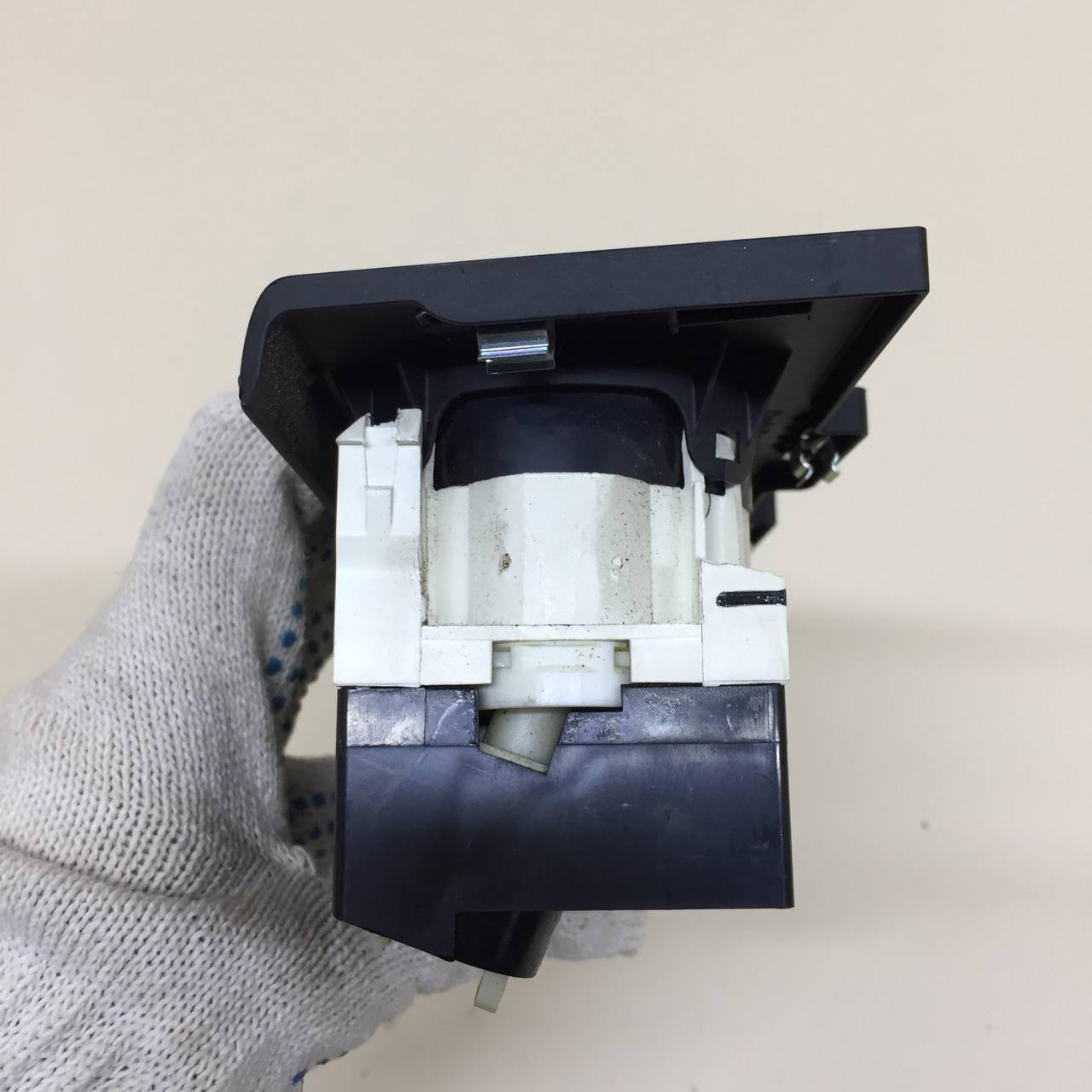 Блок управления отопителем Volkswagen Polo (MK5) 2011-2020 Блок управления отопителем Volkswagen Polo (MK5) 2011-2020
