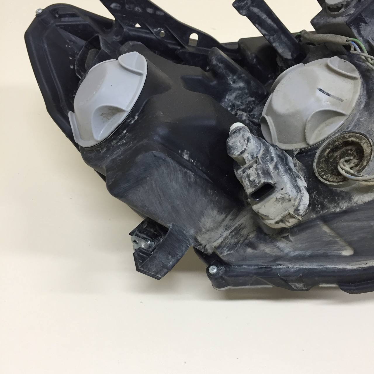 Фара левая Lada Vesta 2015>