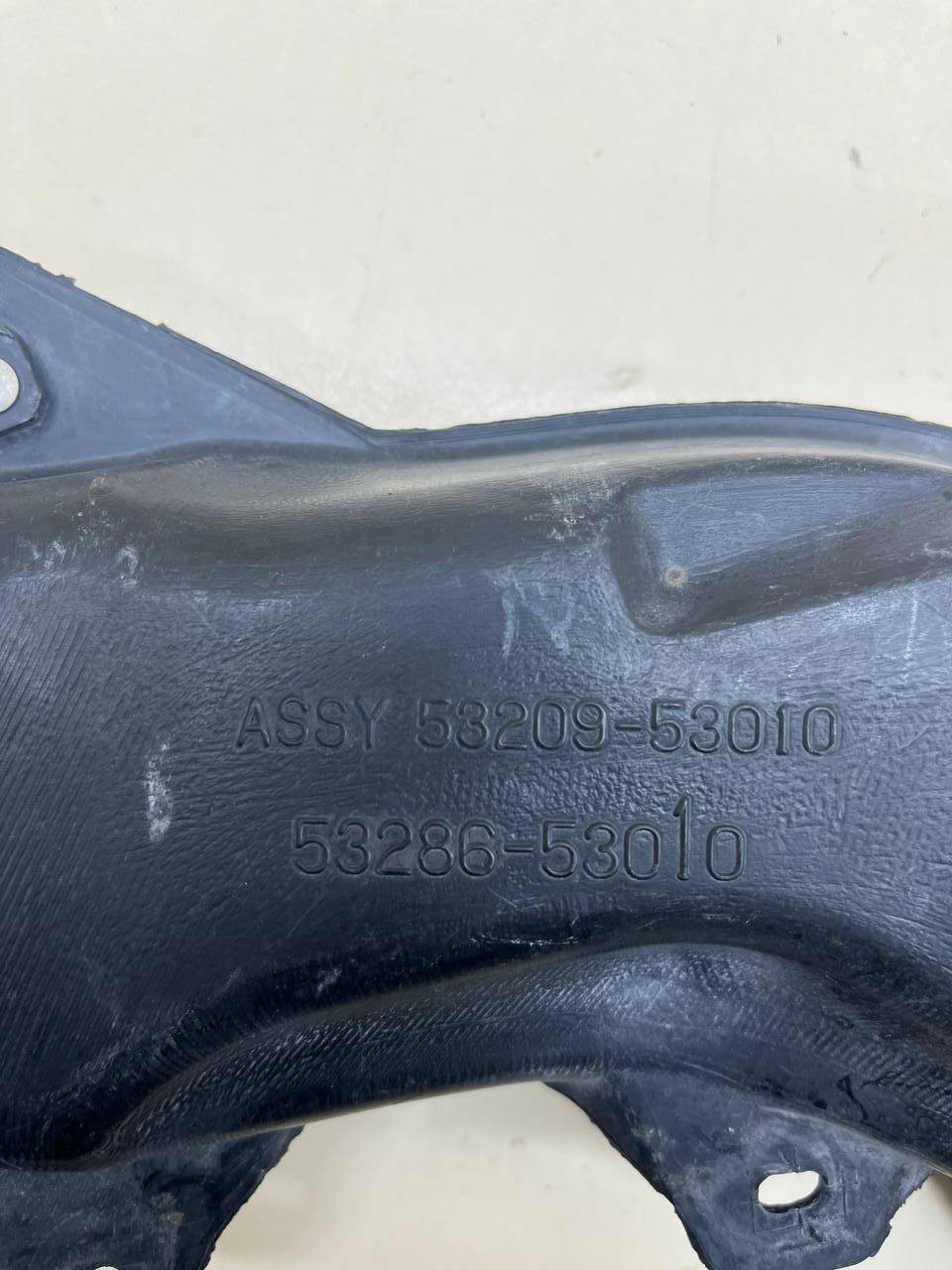 Воздухозаборник (наружный) Lexus IS 250/350 2005-2013