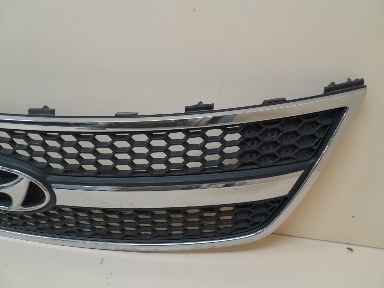 Решетка радиатора Hyundai Starex H1/Grand Starex 2007> Решетка радиатора Hyundai Starex H1/Grand Starex 2007>