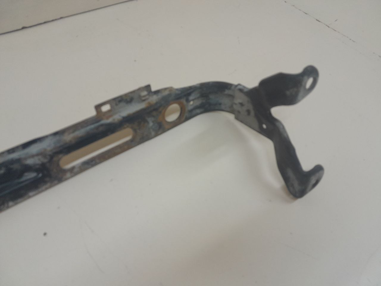 Балка подрадиаторная Ford Focus 2 (DB) 2008-2011 Балка подрадиаторная Ford Focus 2 (DB) 2008-2011