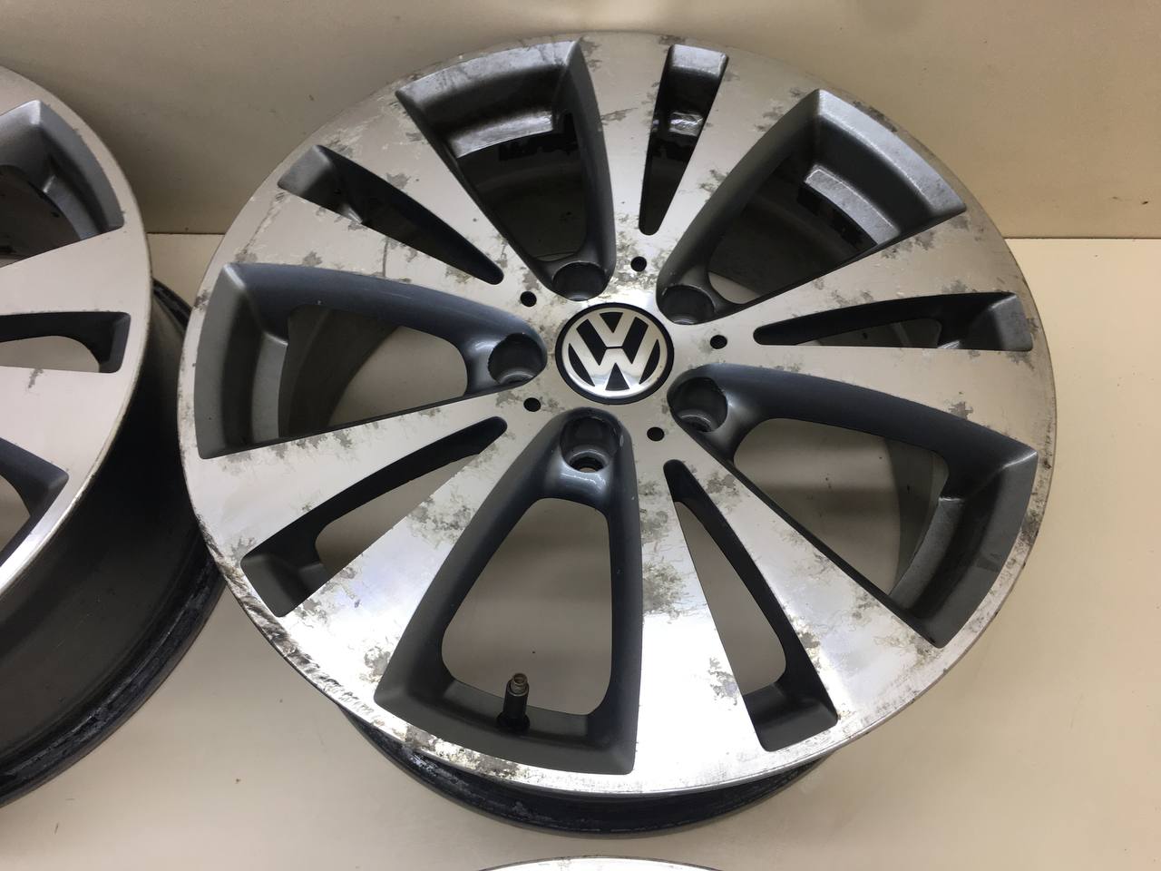 Диски к-кт R17 Литые