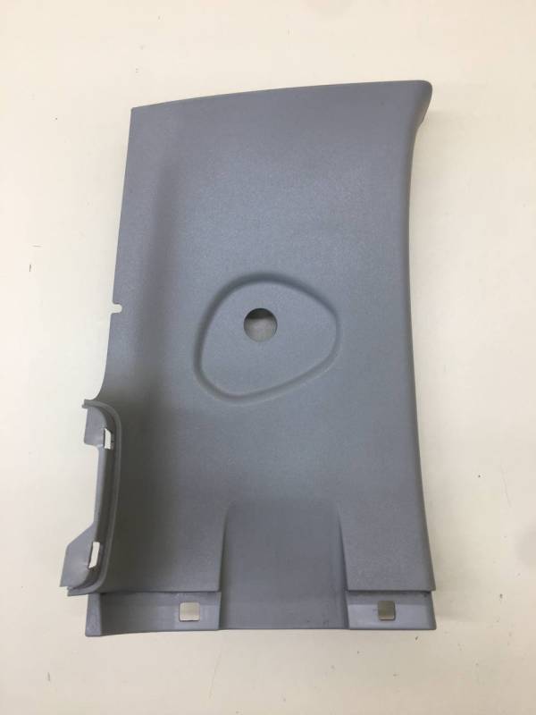 Обшивка стойки Toyota Hilux (AN10,AN20,AN30) 2011-2015 Обшивка стойки Toyota Hilux (AN10,AN20,AN30) 2011-2015