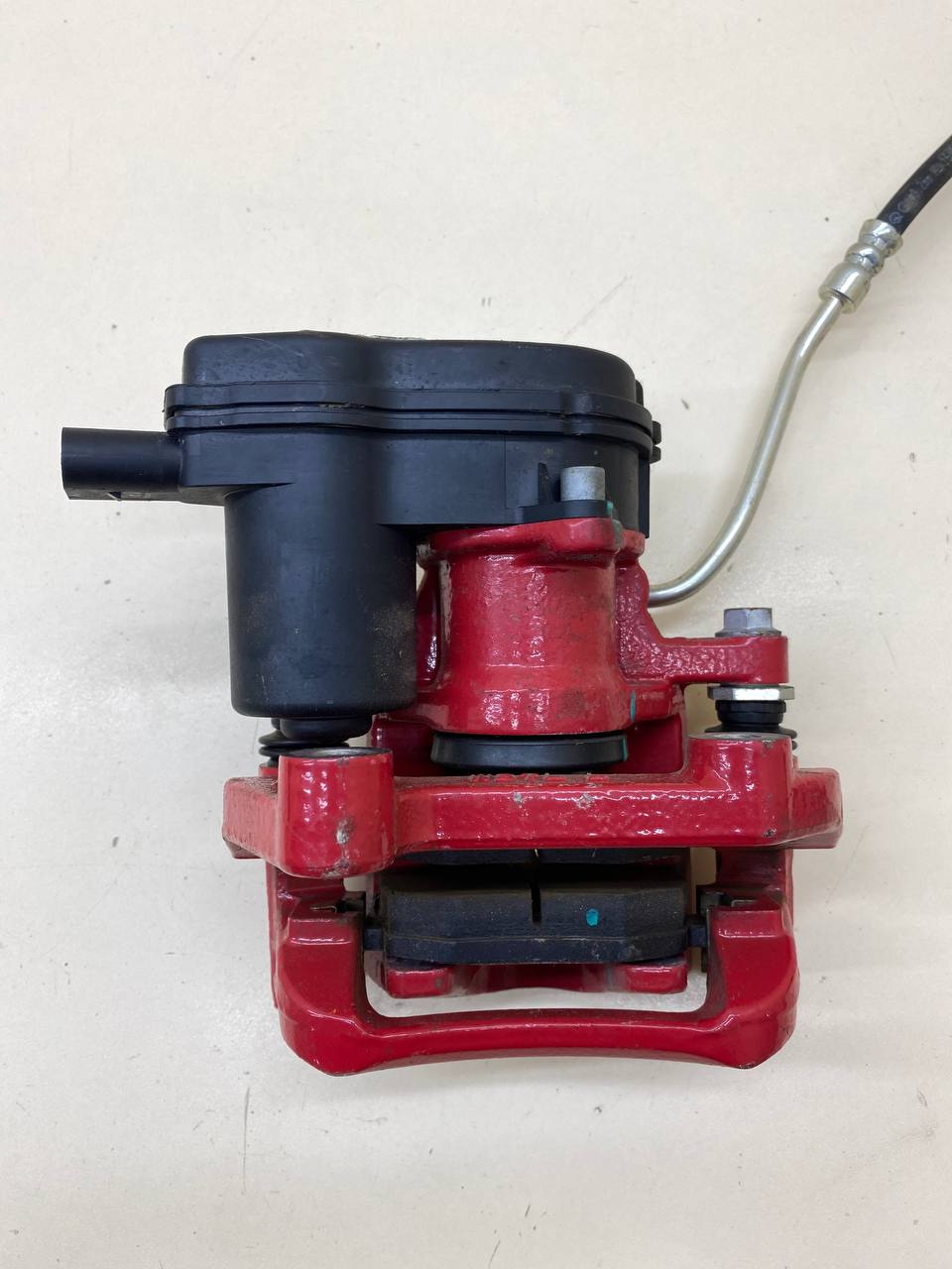 Суппорт задний левый Chery Tiggo 4 Pro 2021>