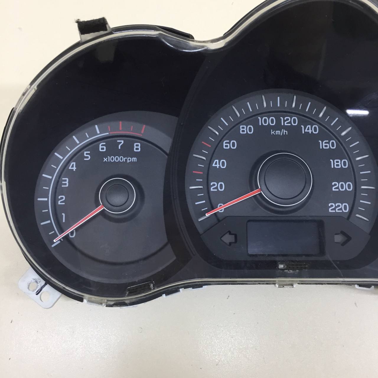 Панель приборов Kia Rio 3 (QB) 2011-2017 Панель приборов Kia Rio 3 (QB) 2011-2017