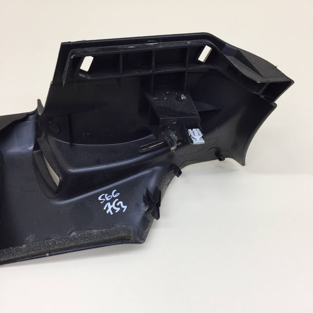 Обшивка стойки Ford Mondeo 4 2007-2015