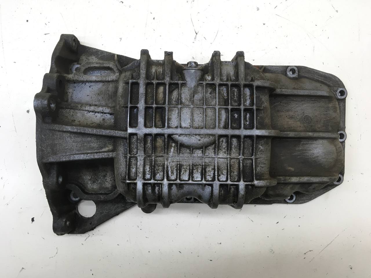 Поддон масляный двигателя Ford Fusion (JU) 2002-2012 Поддон масляный двигателя Ford Fusion (JU) 2002-2012