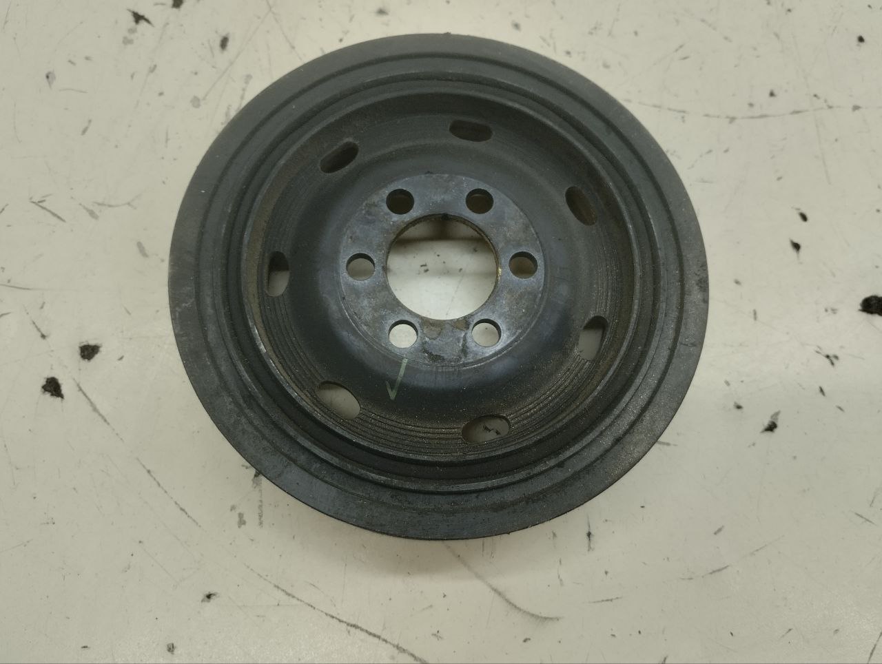 Шкив коленвала Land Rover Discovery 3 (L319) 2004-2009 Шкив коленвала Land Rover Discovery 3 (L319) 2004-2009