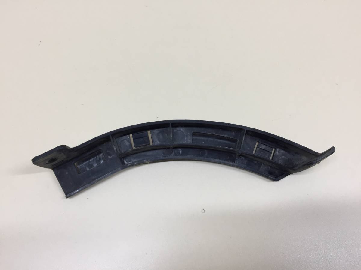 Направляющая переднего бампера левая Hyundai ix55 2007-2013