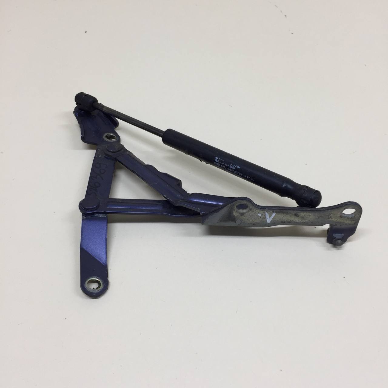 Петля крышки багажника Mitsubishi Lancer X (CX, CY)  2007>