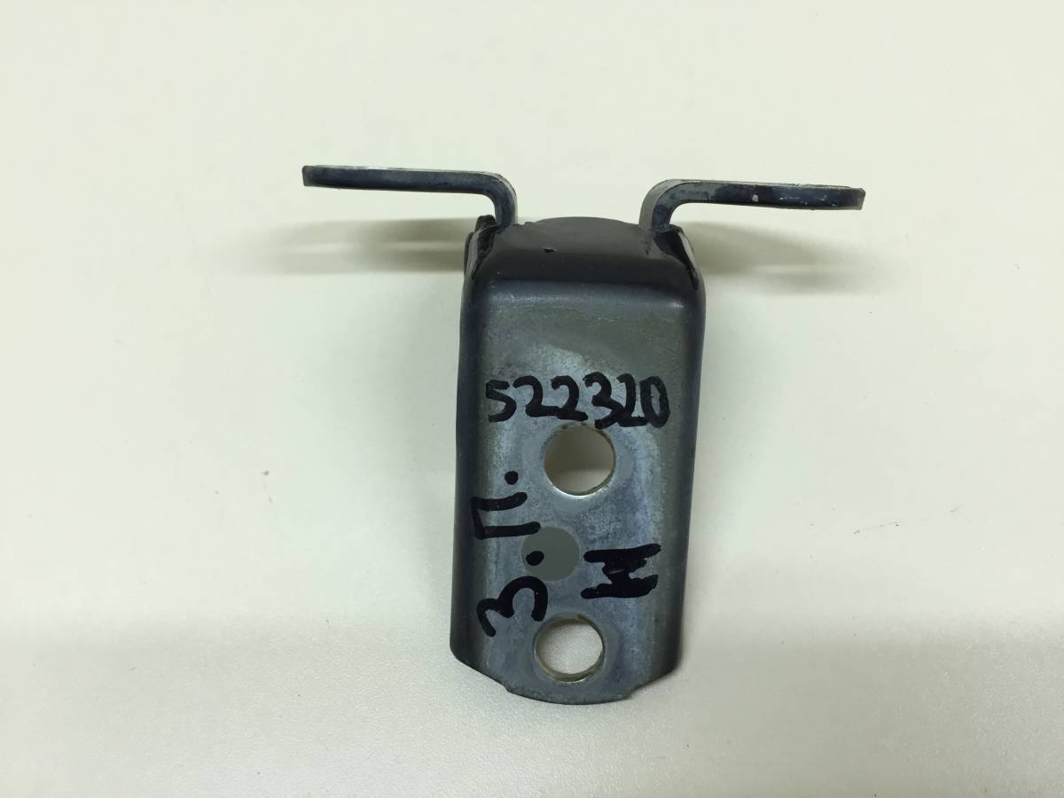 Петля двери задней правой нижняя Toyota Camry (V50) 2011-2017