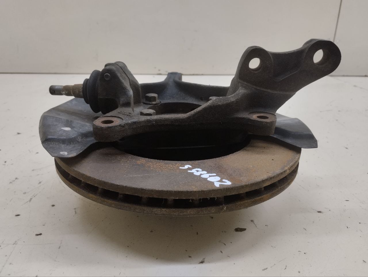 Кулак поворотный передний правый Subaru Legacy Outback (B14) 2010-2014