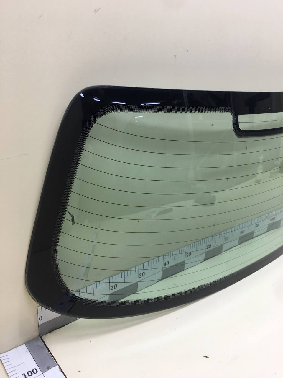 Стекло заднее Fiat Albea 2002-2012