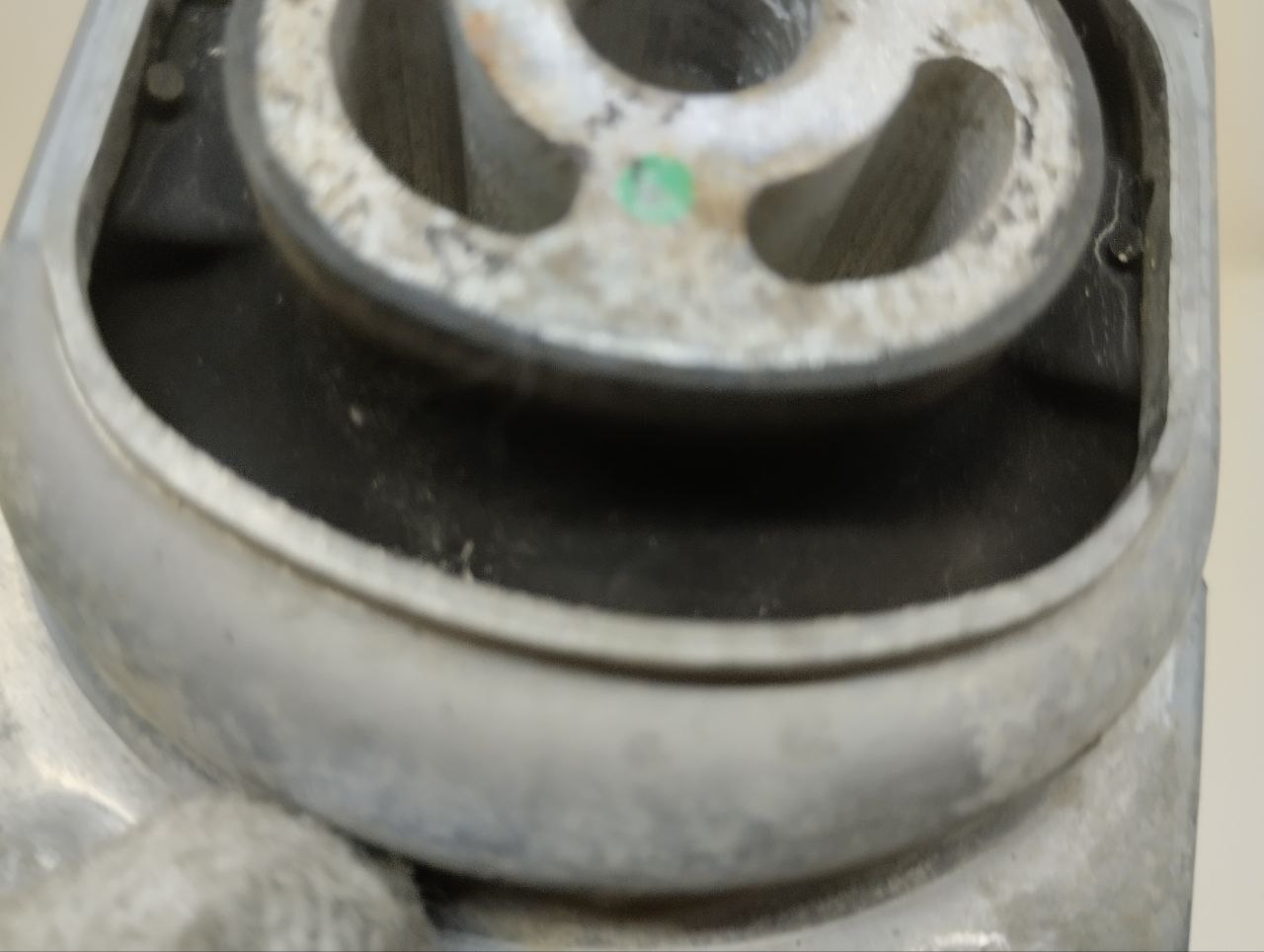 Опора двигателя задняя Nissan Qashqai (J11) 2014> Опора двигателя задняя Nissan Qashqai (J11) 2014>