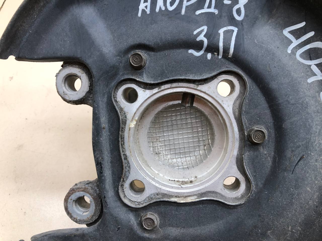 Кулак поворотный задний правый Honda Accord 8 (CU) 2008-2013