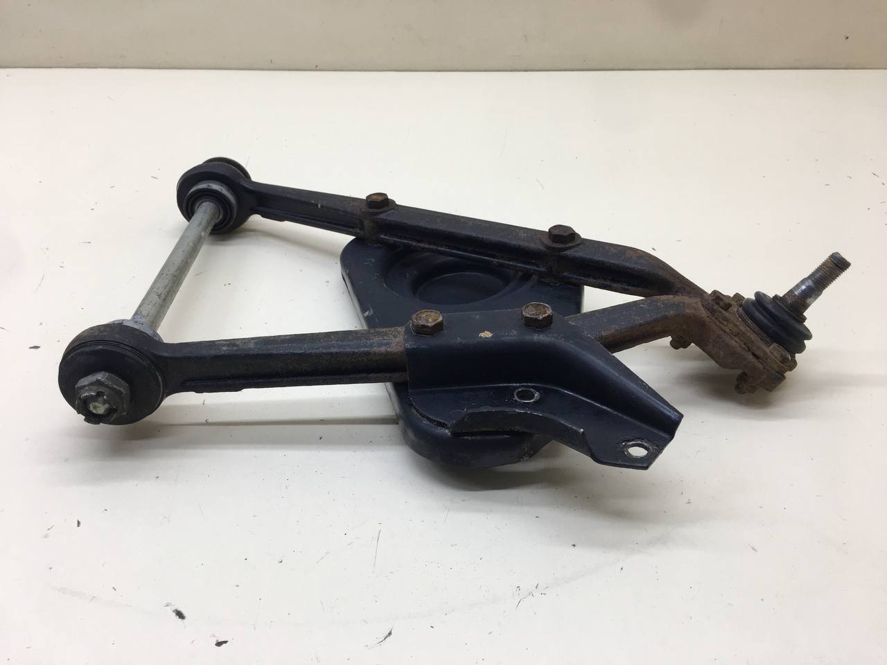 Рычаг передний нижний левый Lada  Niva Travel 2020>