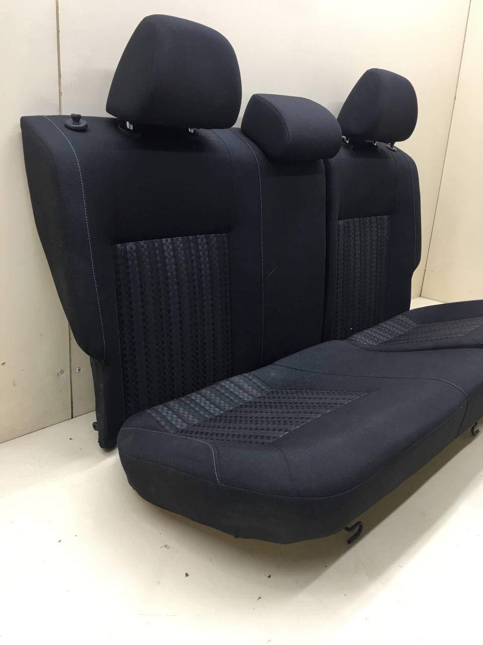 Сиденье (комплект) Volkswagen Polo (MK5) 2011-2020 Сиденье (комплект) Volkswagen Polo (MK5) 2011-2020