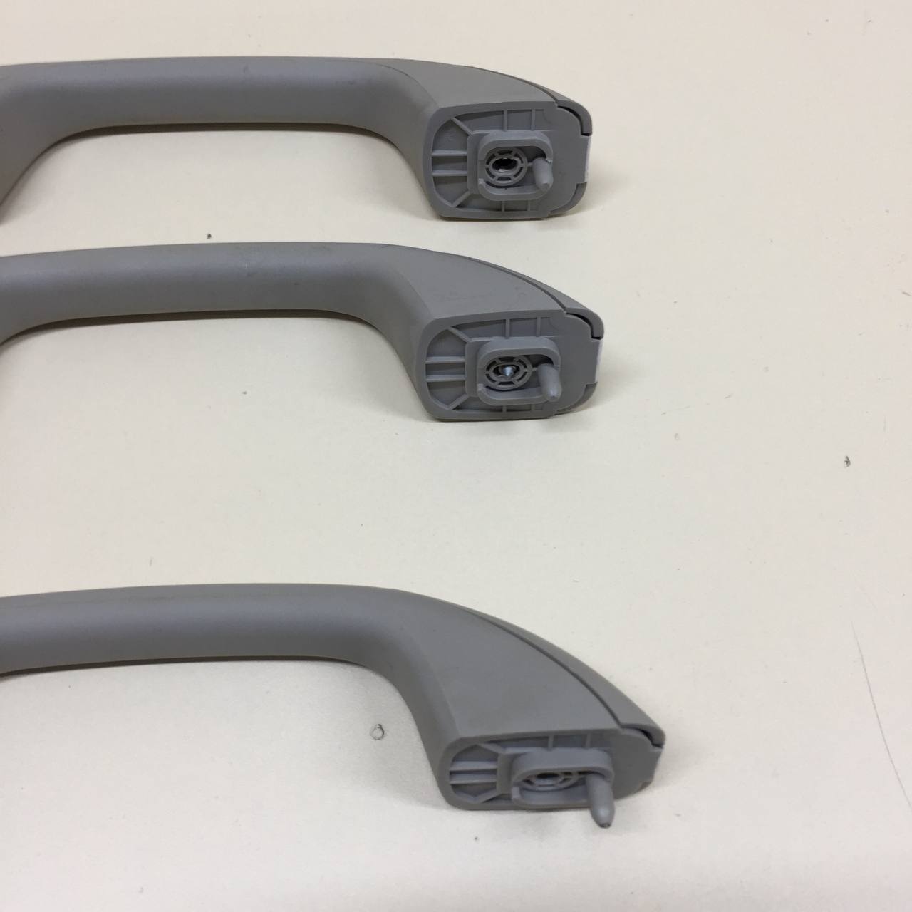 Ручка внутренняя потолочная Renault Duster (HSA, HSM) 2012> Ручка внутренняя потолочная Renault Duster (HSA, HSM) 2012>