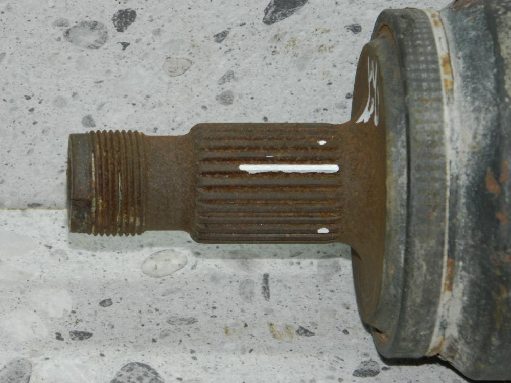 Полуось задняя левая Mercedes-Benz C-Class (W204) 2007-2014