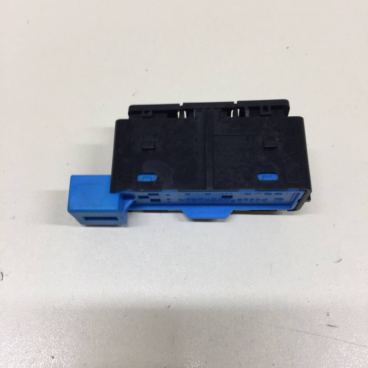 Блок кнопок Toyota Rav 4 (XA40) 2013-2019 Блок кнопок Toyota Rav 4 (XA40) 2013-2019