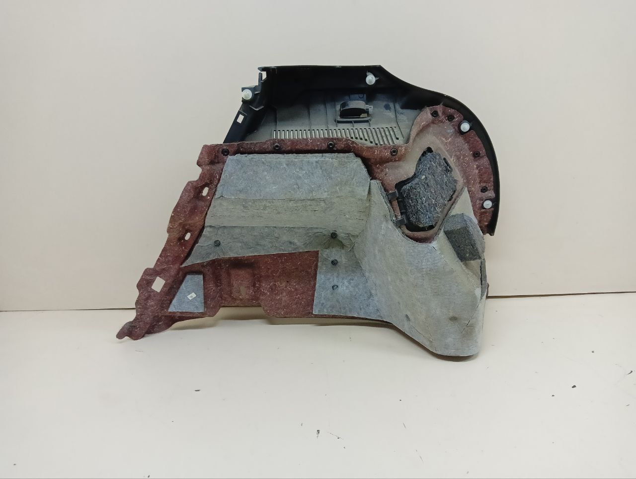 Обшивка багажника Toyota Auris (E150) 2006-2012