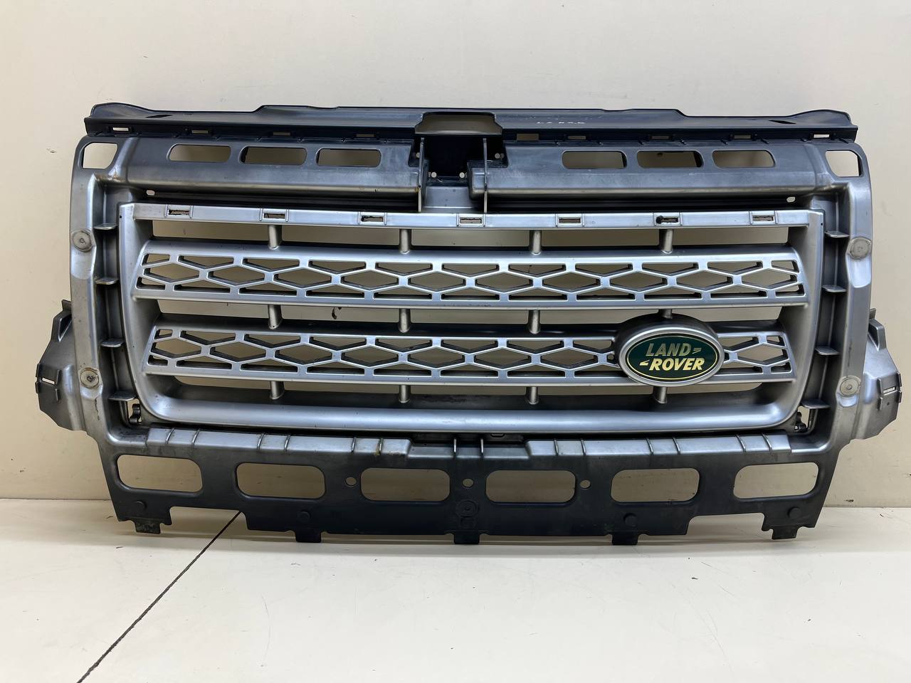 Решетка радиатора Land Rover Freelander 2 (FA) 2007-2014