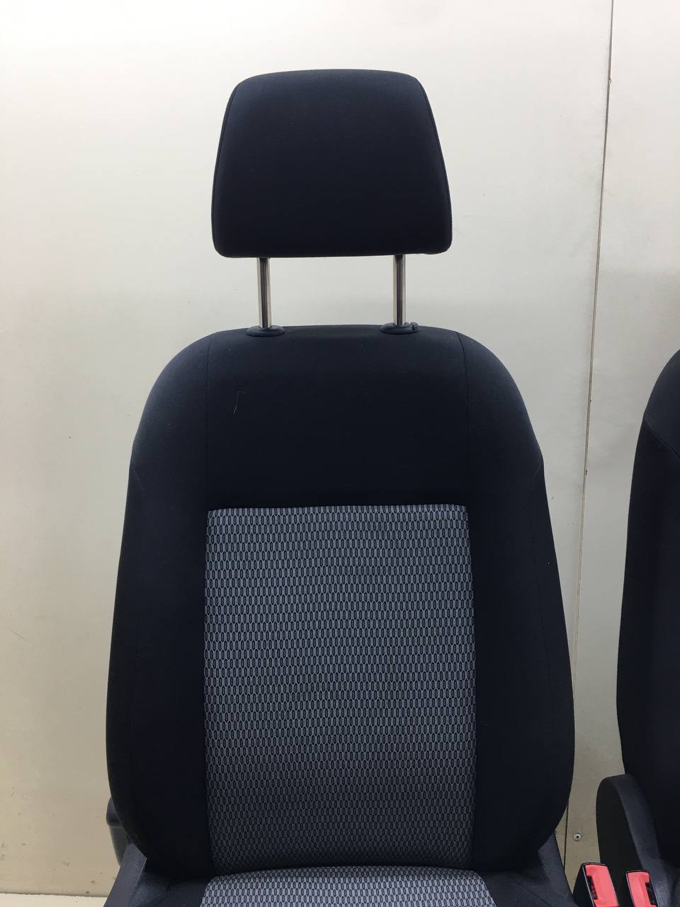 Сиденье (комплект) Volkswagen Polo (MK5) 2011-2020 Сиденье (комплект) Volkswagen Polo (MK5) 2011-2020