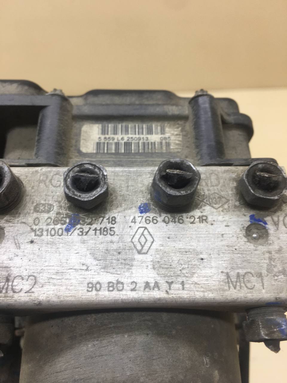 Блок ABS (насос) Nissan Almera 3 (G11, G15) 2012> Блок ABS (насос) Nissan Almera 3 (G11, G15) 2012>