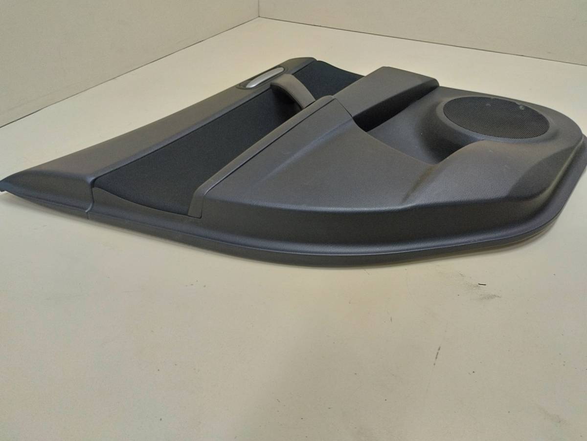 Обшивка двери задней левой Mazda Mazda 3 (BL) 2009-2013 Обшивка двери задней левой Mazda Mazda 3 (BL) 2009-2013