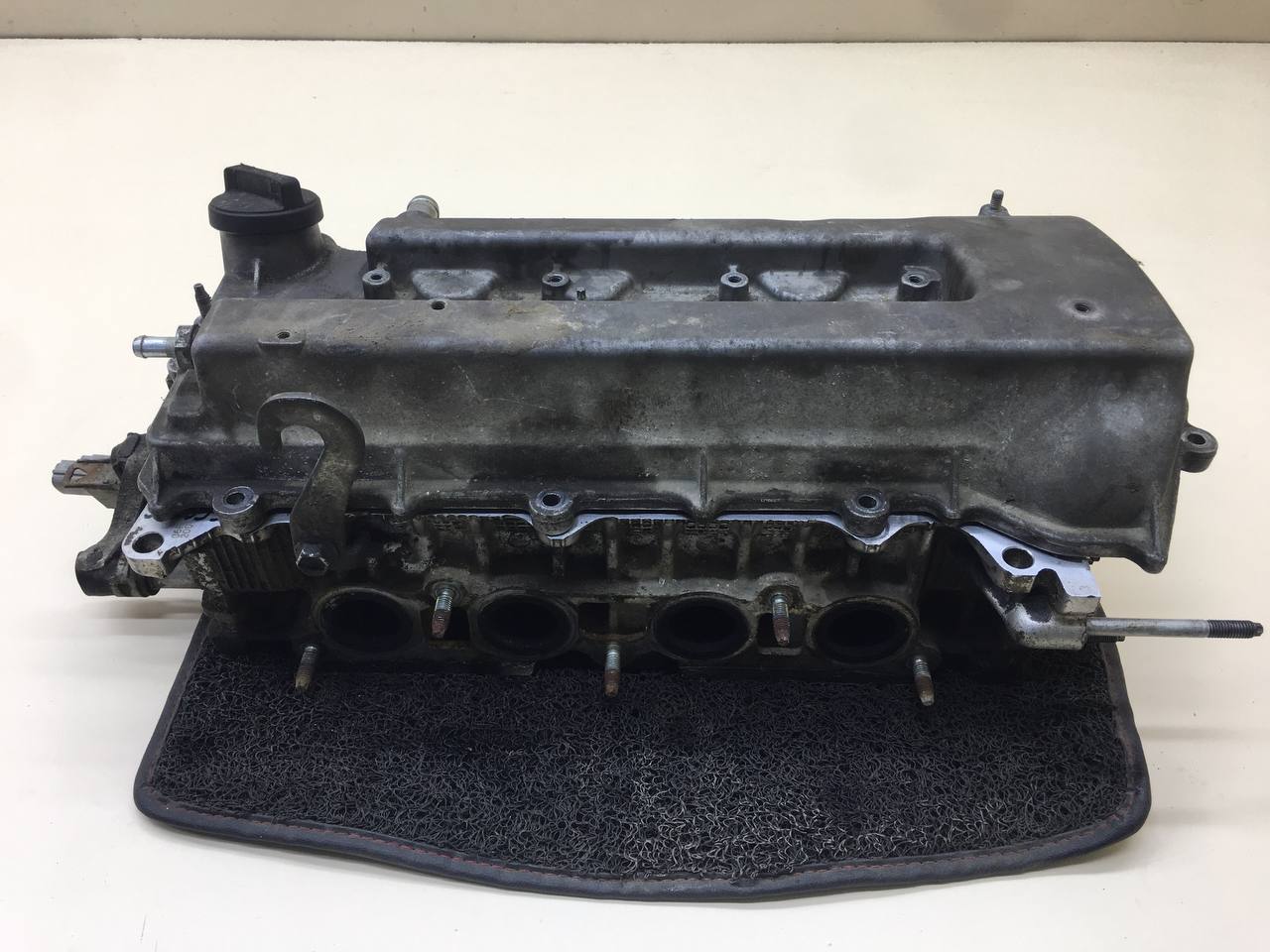 Головка блока цилиндров Toyota Corolla E120 2001-2007 Головка блока цилиндров Toyota Corolla E120 2001-2007