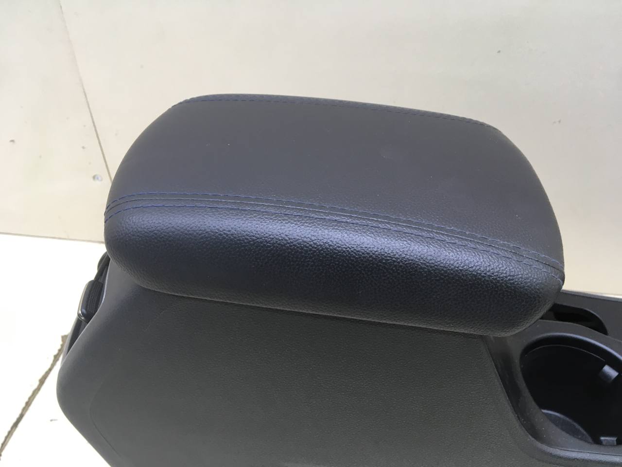 Консоль центральная Hyundai Tucson (TL) 2015-2021 Консоль центральная Hyundai Tucson (TL) 2015-2021
