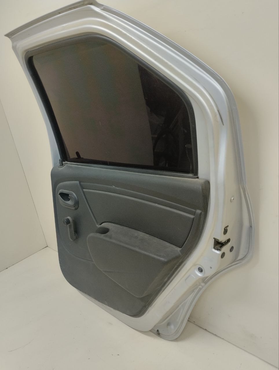 Дверь задняя правая Renault Logan (1) 2005-2014 Дверь задняя правая Renault Logan (1) 2005-2014
