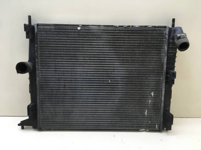 Радиатор охлаждения двигателя Lada Largus 2012>