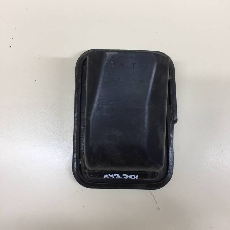 Решетка вентиляционная Toyota Rav 4 (A30) 2006-2013 Решетка вентиляционная Toyota Rav 4 (A30) 2006-2013