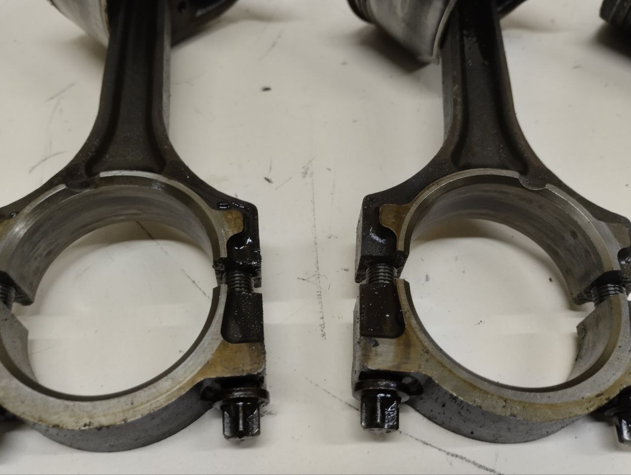 Поршень с шатуном Ford Focus 3 2011>