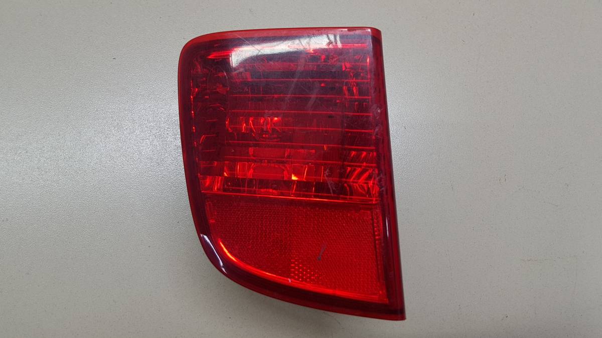 Фонарь задний в бампер левый Lexus LX570 (J200) 2007-2015