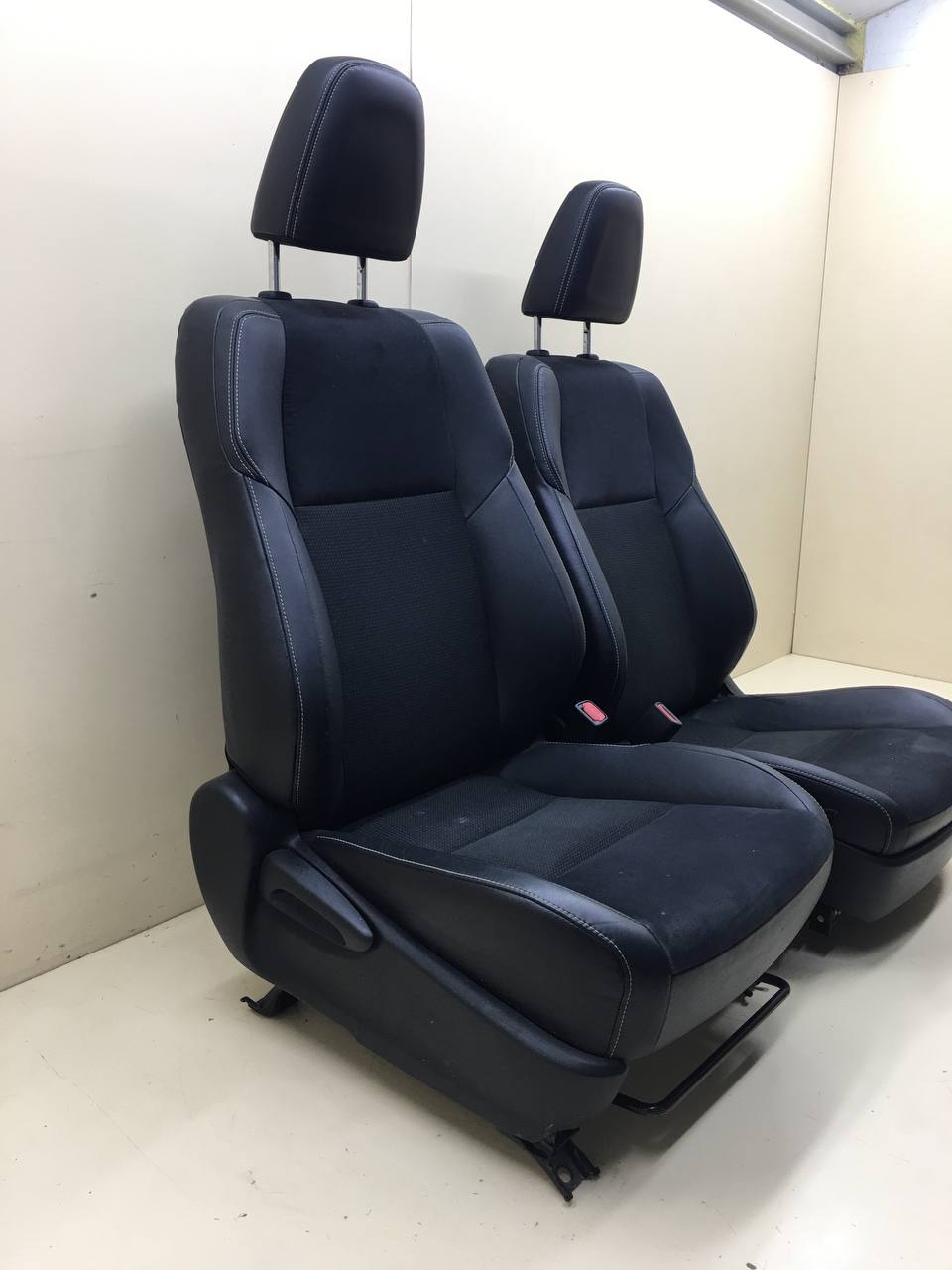 Сиденье (комплект) Toyota Rav 4 (XA40) 2013-2019