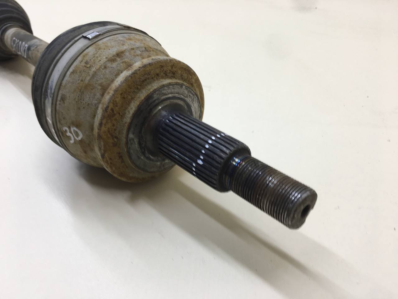 Полуось передняя левая Toyota Rav 4 (A30) 2006-2013 Полуось передняя левая Toyota Rav 4 (A30) 2006-2013