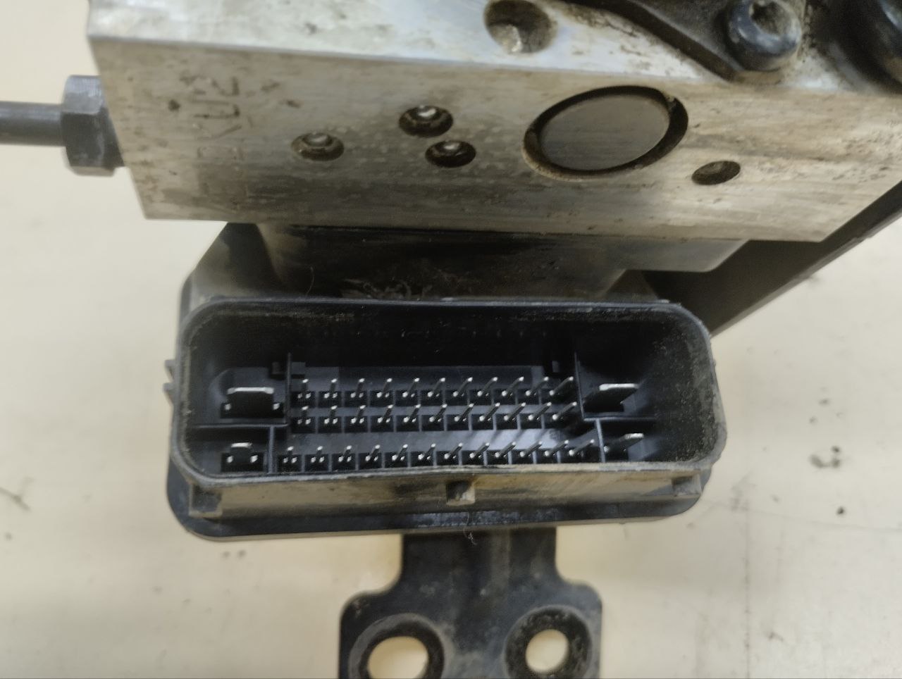 Блок ABS (насос) Hyundai ix35 (LM) 2010-2015