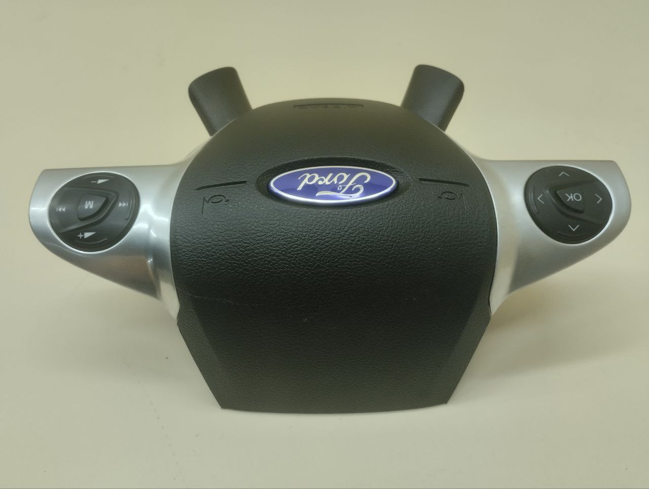 Подушка безопасности в рулевое колесо Ford Focus 3 2011>