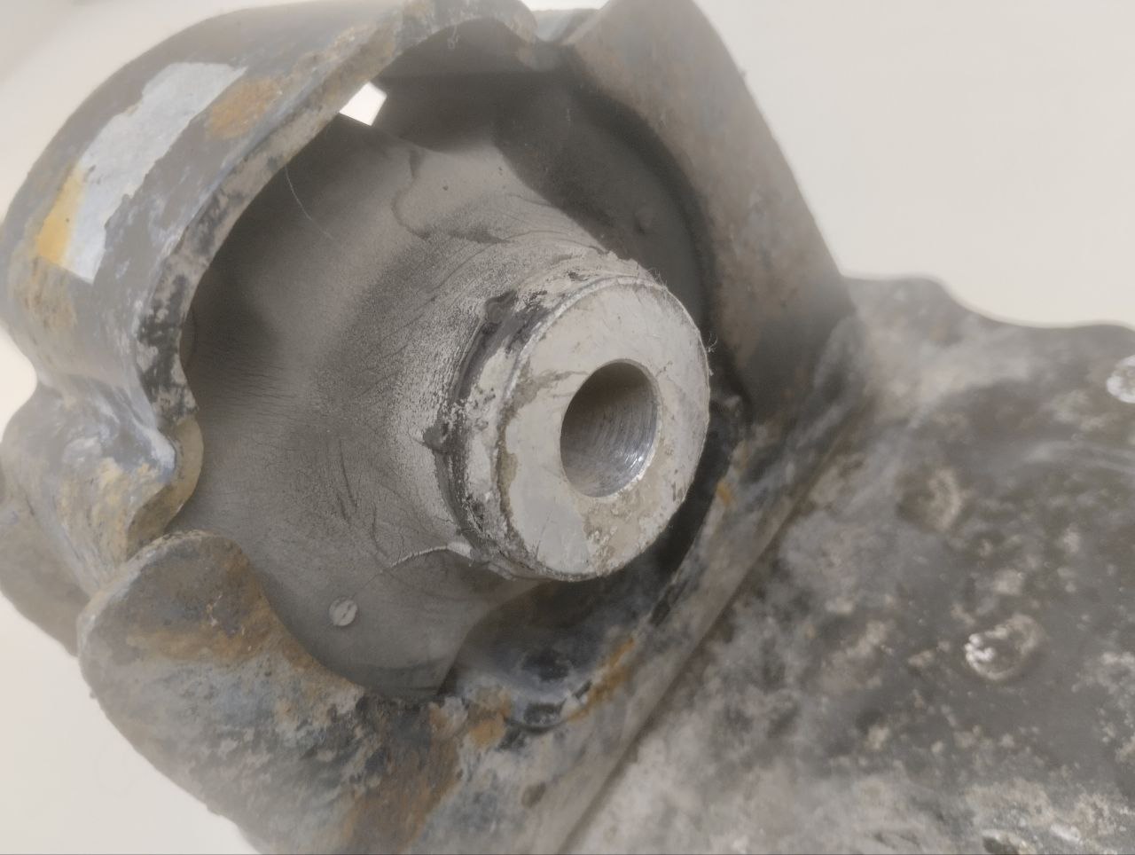 Балка передняя поперечная Toyota Auris (E150) 2006-2012